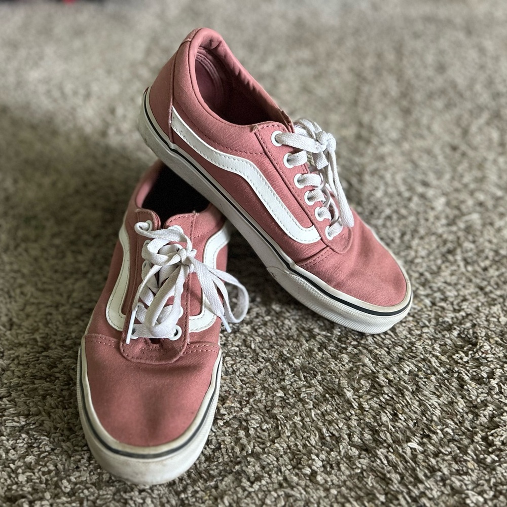 Vans Pink and White Sneakers Classic Design